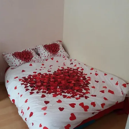 Tatransky Sen Apartment *